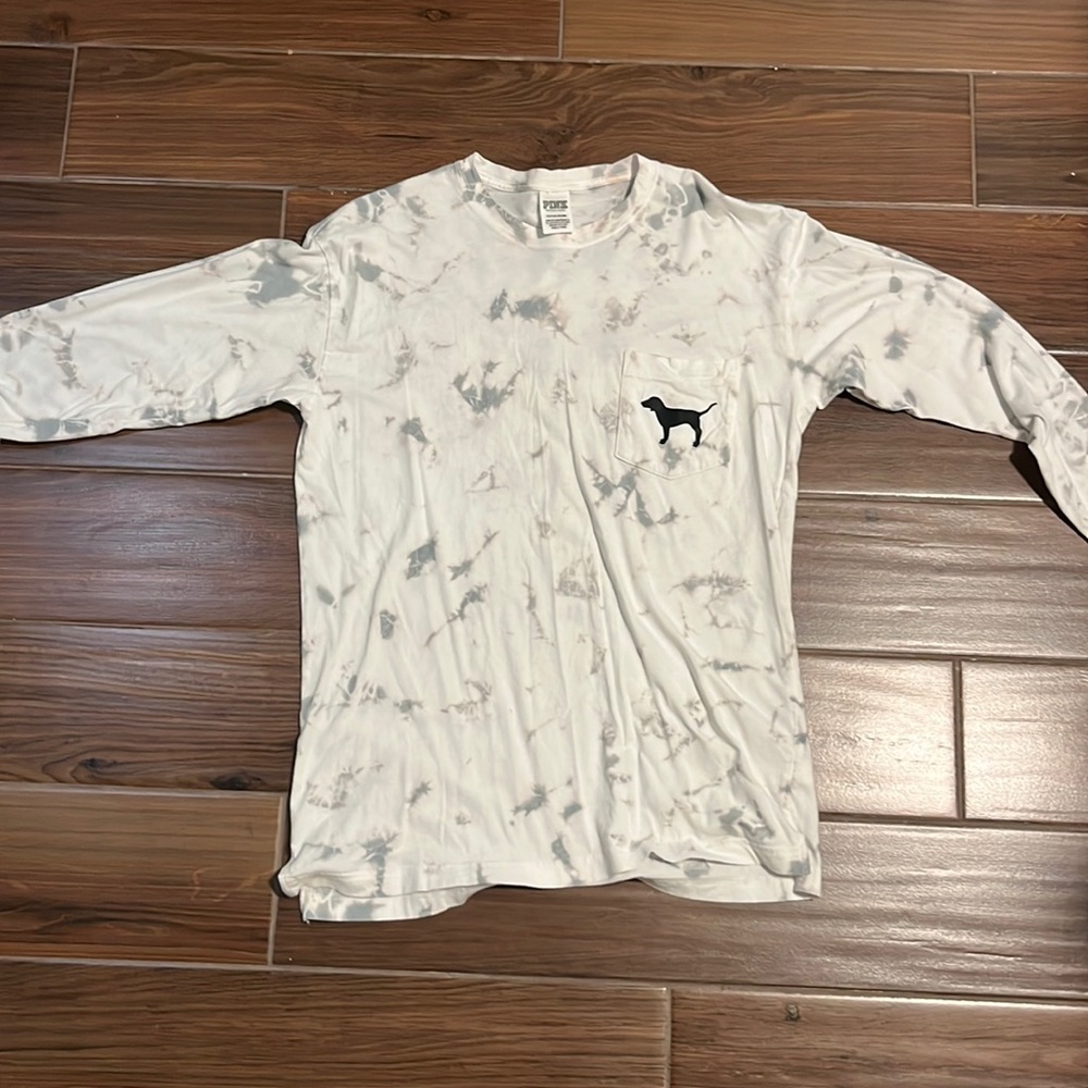 Pink tie die long sleeve shirt in a size small
